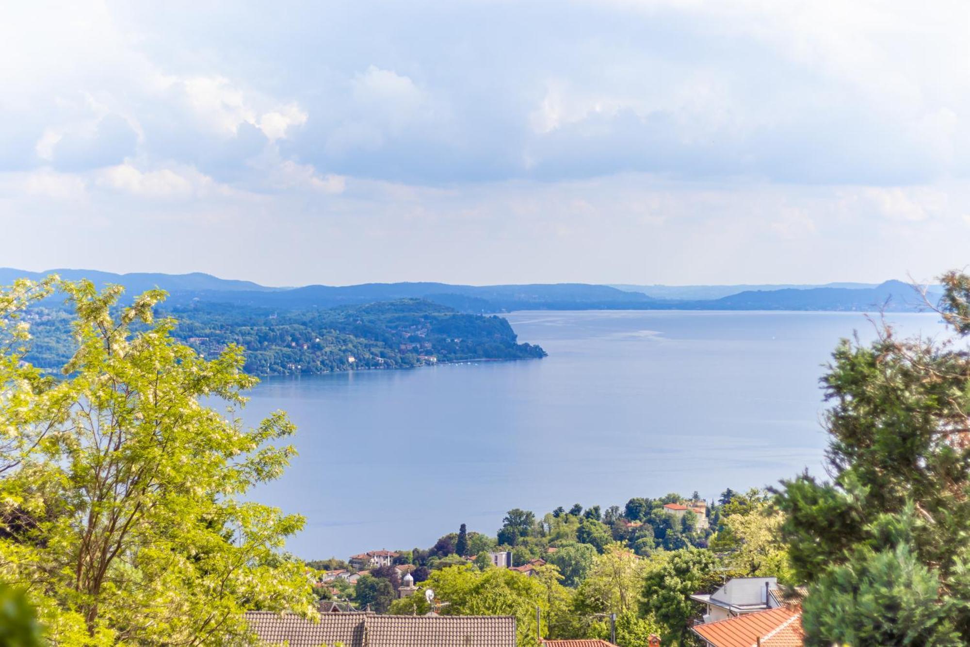 Casamina Vista Lago Verbania Arizzano Esterno foto